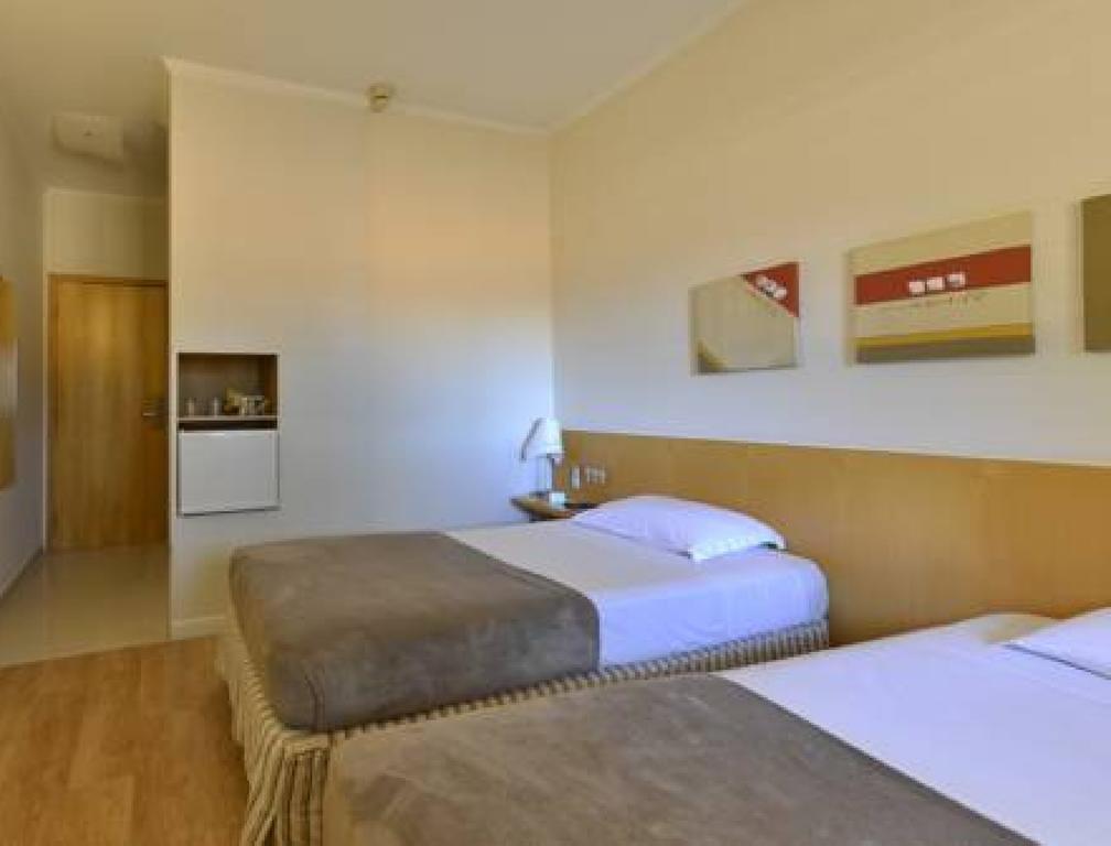 Carlton Plaza Baoba Hotell Taubaté Eksteriør bilde